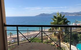 Cannes Apartment With Sea View, Aircondition And Parking
